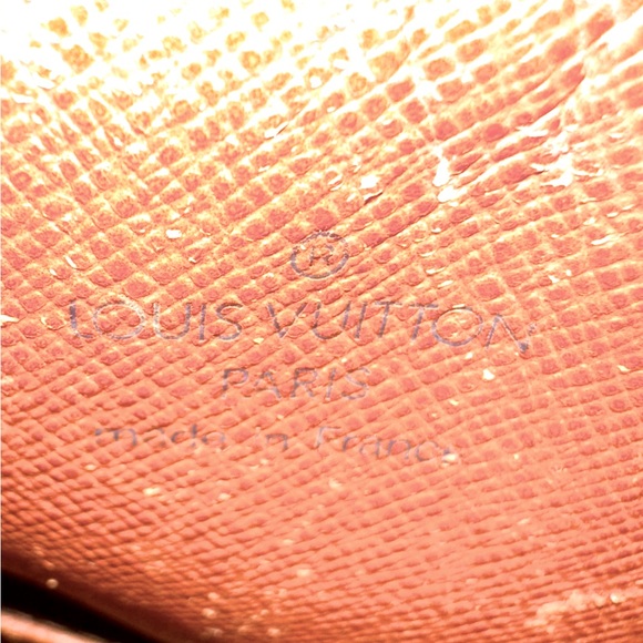 ๐ค AMAZONE LV Crossbody! ๐ค - Picture 6 of 8